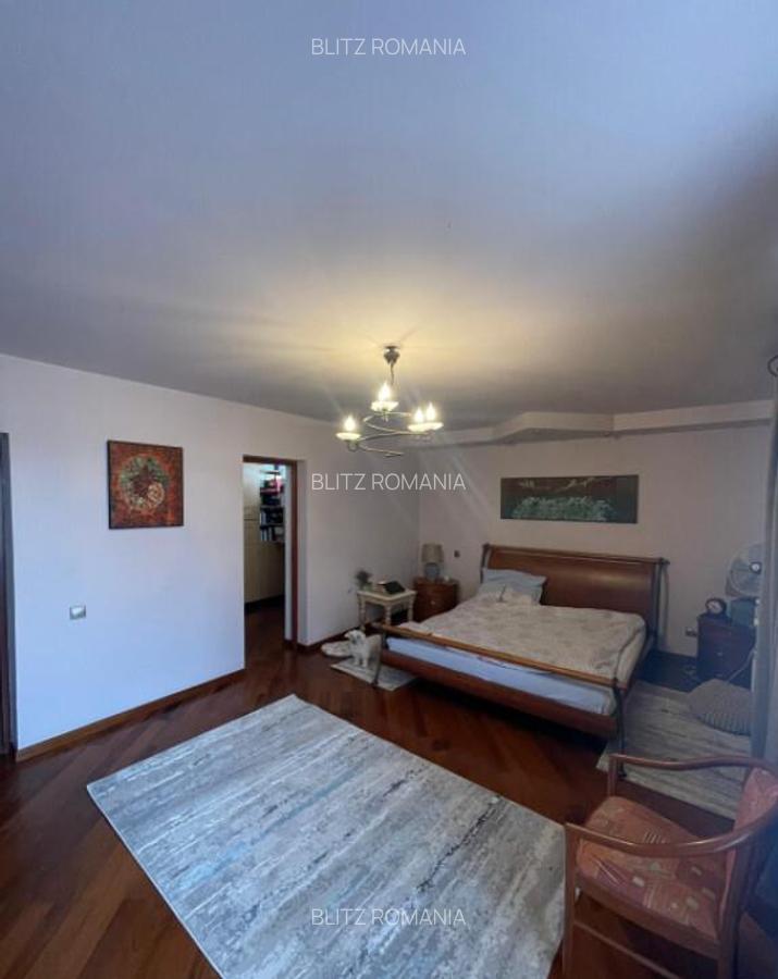 Casa P+1, cu Piscina si Garaj Dublu, 340 mp, 17 ari teren, z - 7