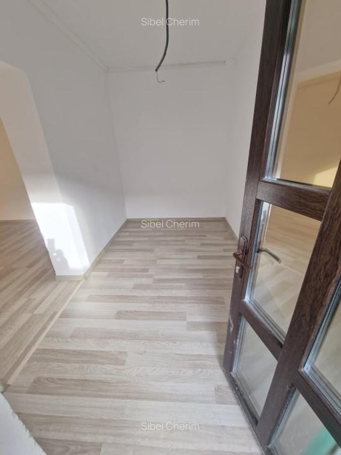 Medeea Casa parter de vanzare 5 camere - 10
