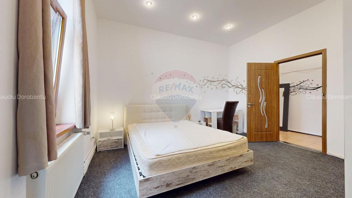 Apartament cu 3 camere decomandat, mobilat în Centrul Istoric - 4