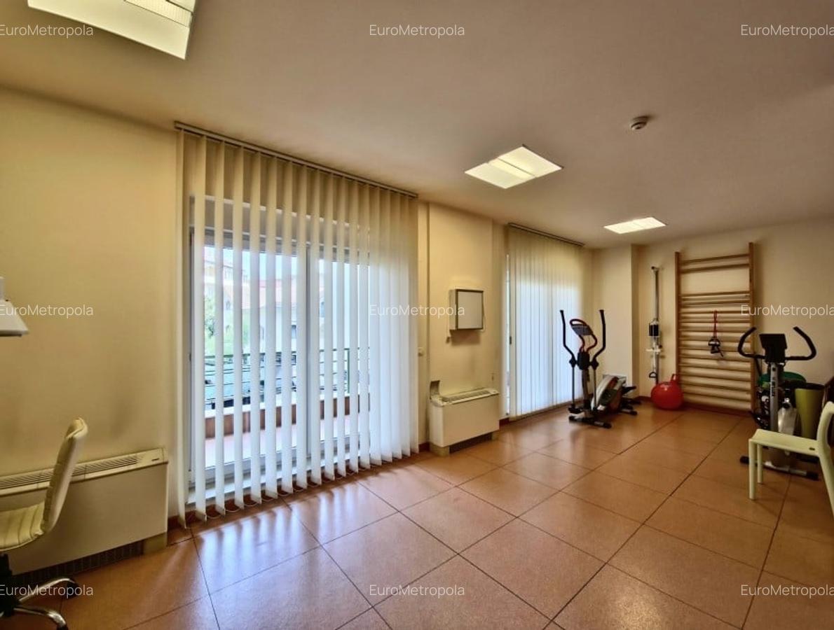 Apartament cu 6 camere decomandat în Herăstrău - 8