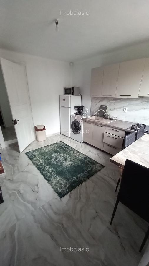 Vanzare proprietate- casa si teren Gheboieni Dambovita - 7