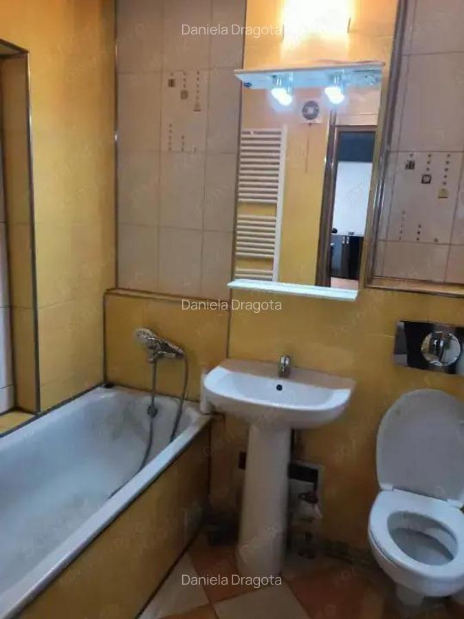 Apartament 3 camere, decomandate, zona Central. - 6