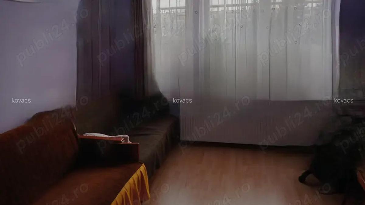 Apartament 2 camere Pia?a Revolu?iei - 5