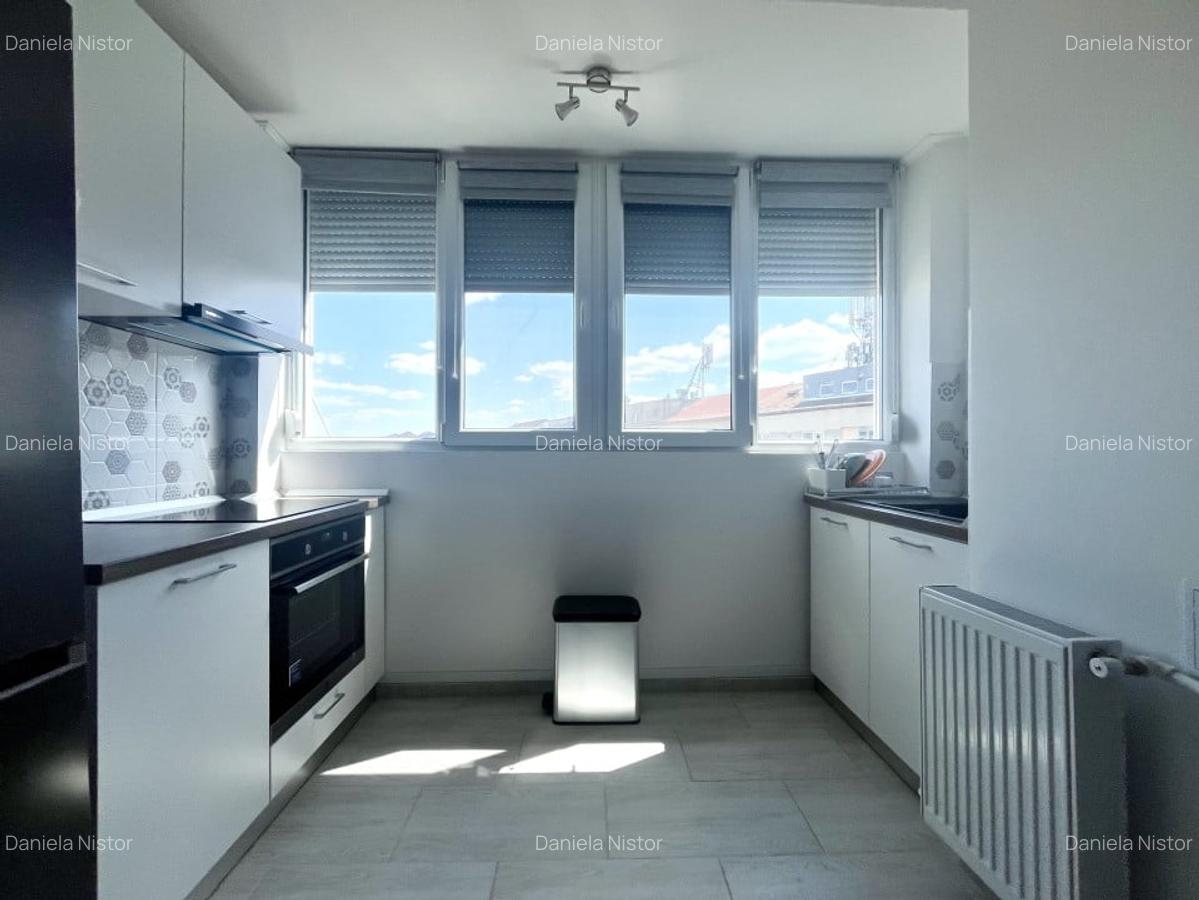 Apartament cu 3 camere semidecomandat, mobilat în Nufărul - 3