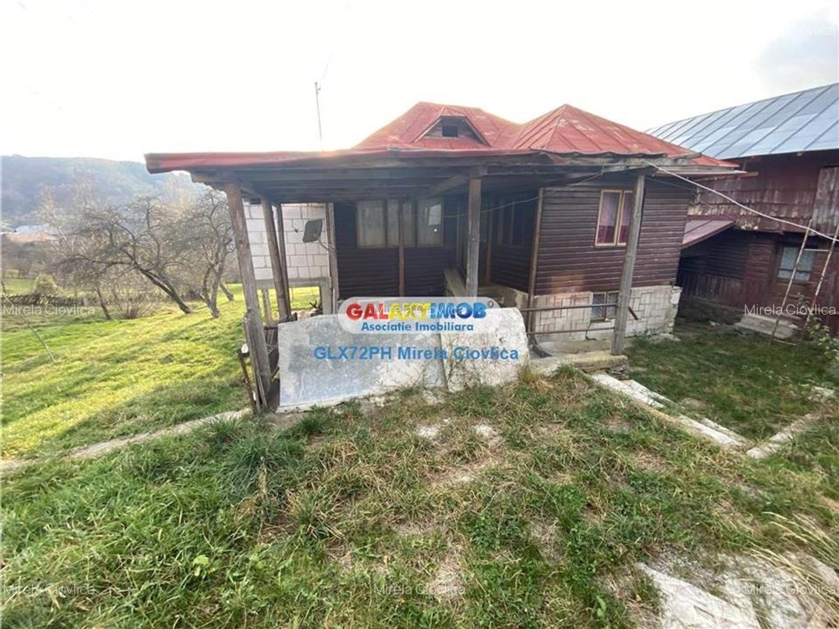 Teren Construcții intravilan de 4530 mp, în Secăria - 7