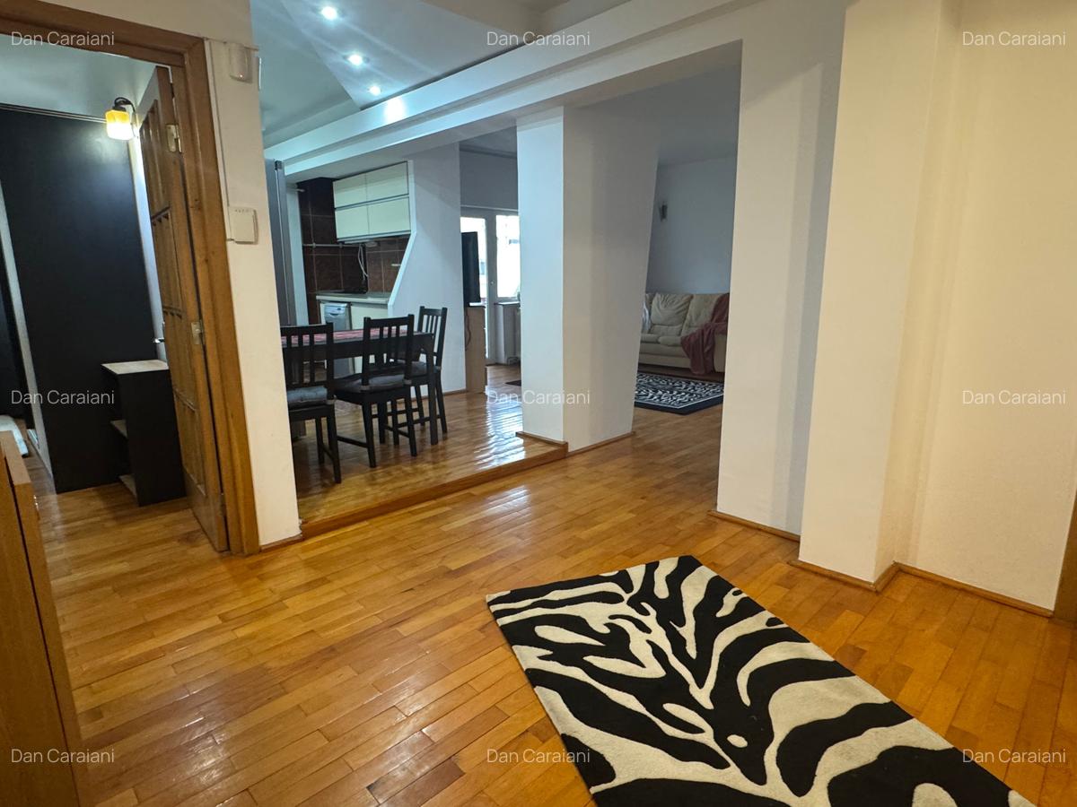 Oferim spre chirie apartament cu 3 camere zona Spital - 12