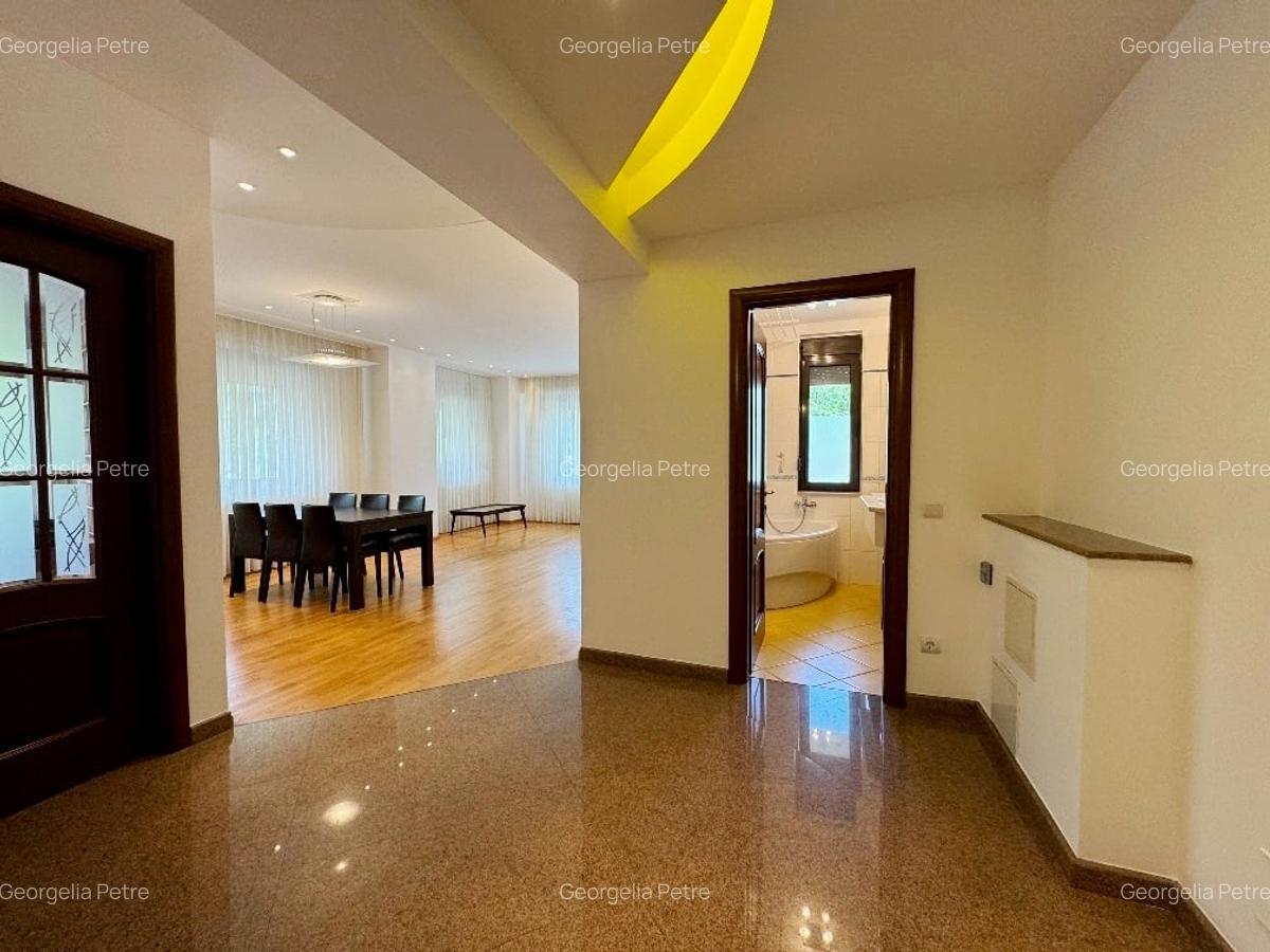 Apartament spatios cu terasa 20mp, garaj si boxa// Clucerului - 14