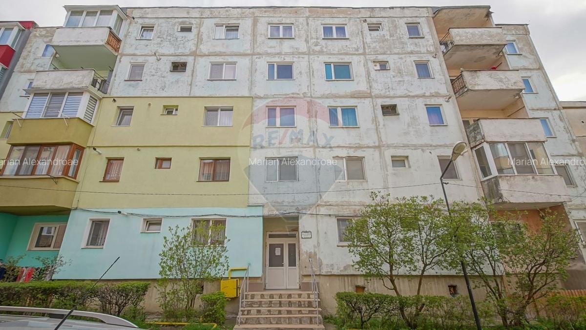 Apartament cu 3 camere semidecomandat, mobilat în Tohanu Vechi - 19