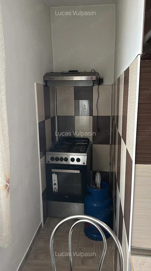 Vand apartament central strehaia - 2