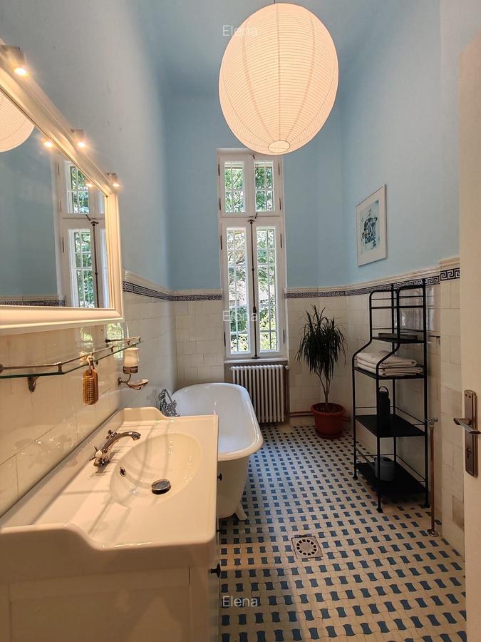 Garsoniera spatioasa cu gradina  intr-o vila eleganta  - exclusiv Afaceri - 14