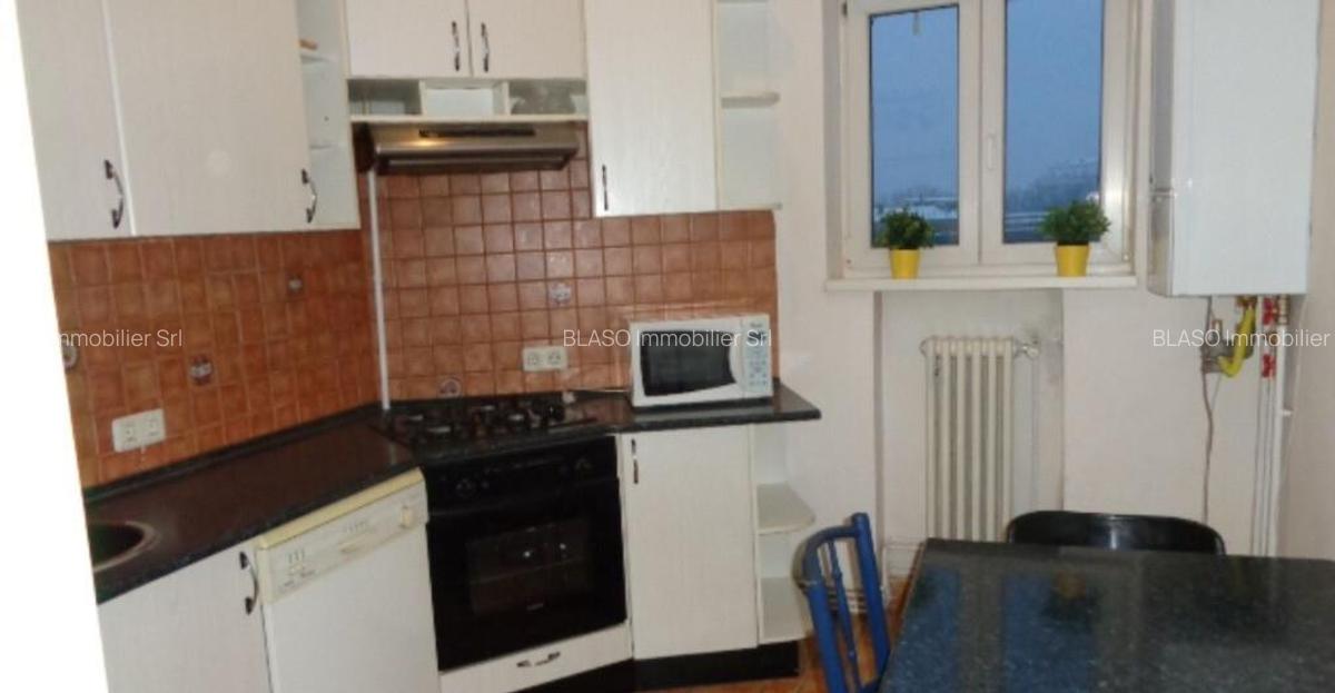 Apartament 4 camere,suprafa?a utila 105 m2,P-ta Romana - 3