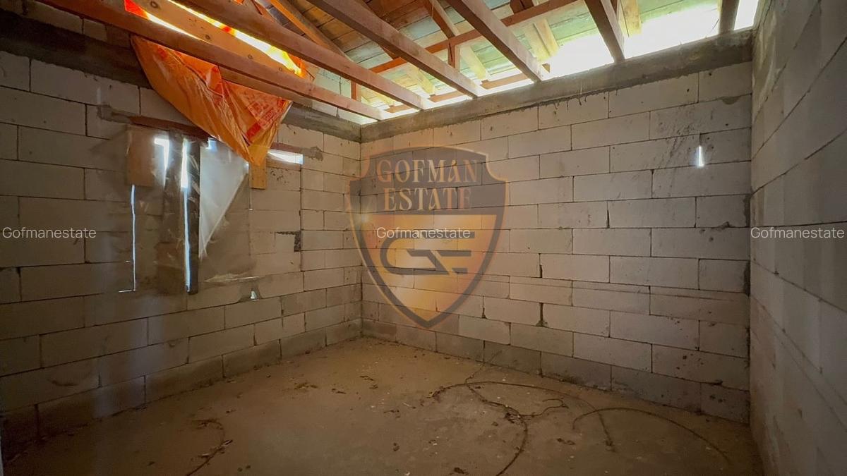Casa 4 camere, P+M , Valul lui Traian, la gri teren 337 mp, garaj - 15