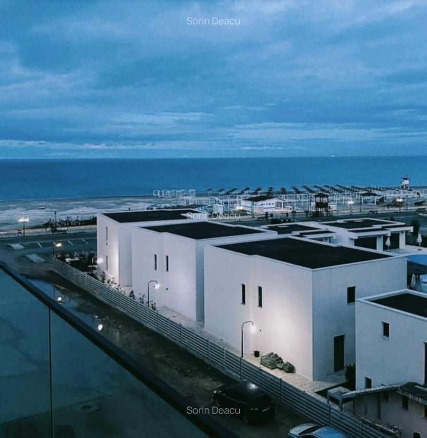 VEDERE LA MARE | STRADA B3| MAMAIA NORD | 2 CAMERE | TEEASĂ 20 M? - - 1
