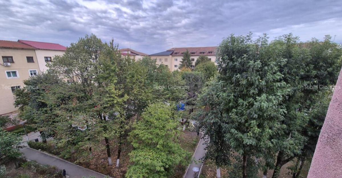 Apartament 3 camere cu boxa inclusa - cartier Traian - 8 Apartament 3 camere cu boxa inclusa - cartier Traian - 8