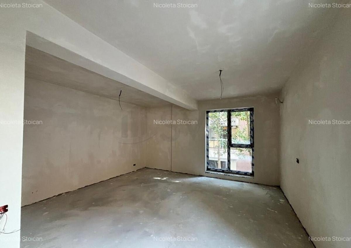 Apartament spatios 3 camere I Aviatiei - 1