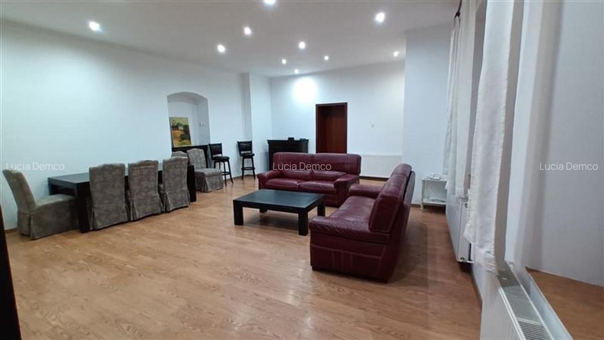Apartament cu 4 camere decomandat, mobilat în Central - 7