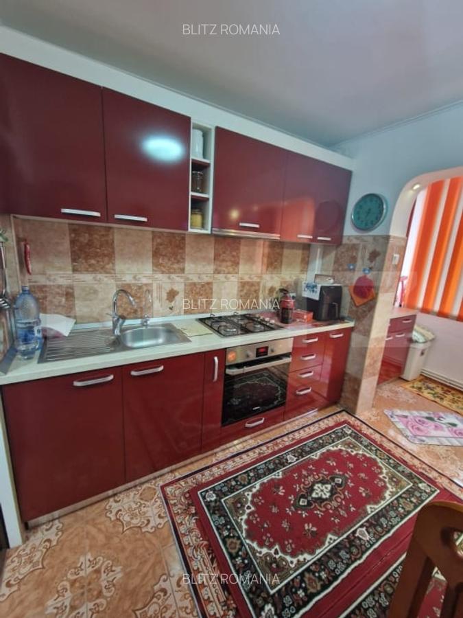 Apartament cu 2 camere, 52 mp, etaj intermediar, zona Burdujeni - 3