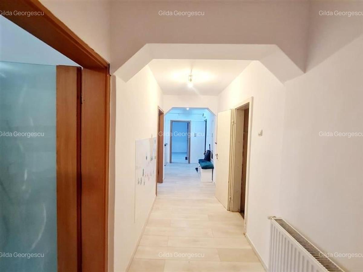 Apartament decomandat, suprafata generoasa, cu boxa si loc de parcare, Racadau - 5
