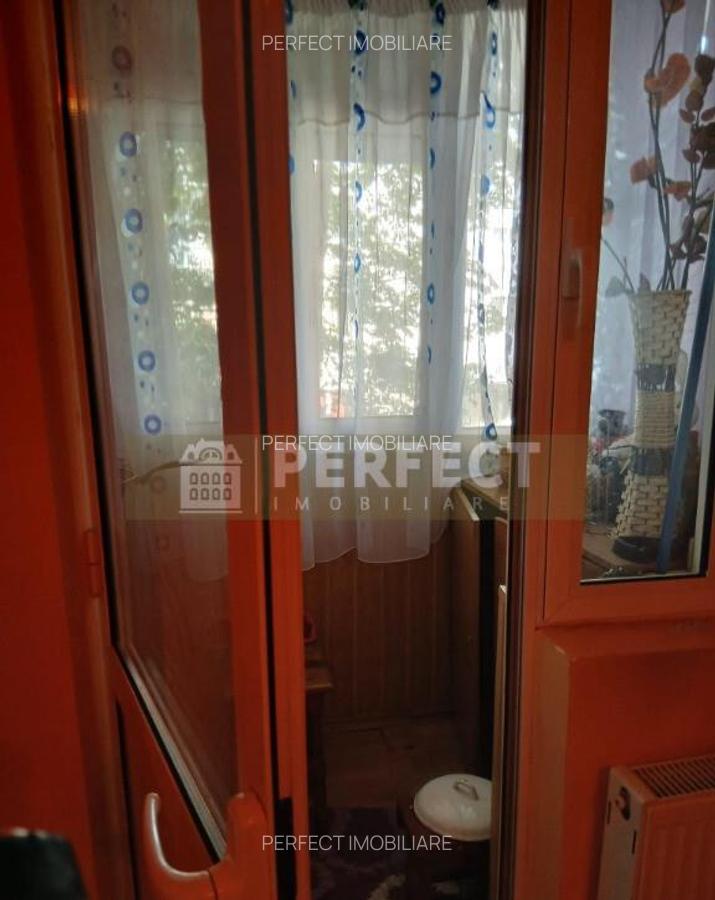 3 camere etaj 1, Malu Rosu la doar 63500 euro!! - 6 3 camere etaj 1, Malu Rosu la doar 63500 euro!! - 6