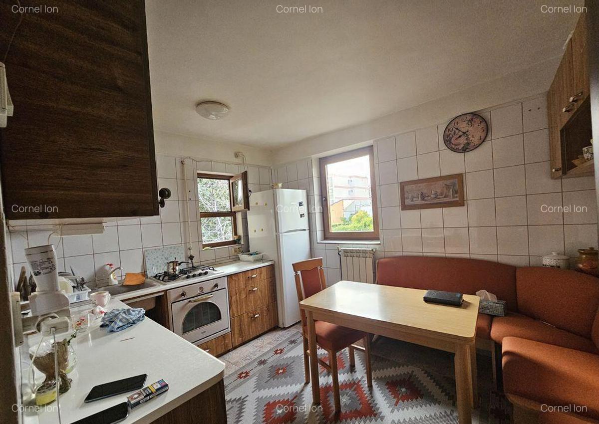 Casa 6 camere 300mp utili curte 430mp sector 4 Zona Luica... - 12