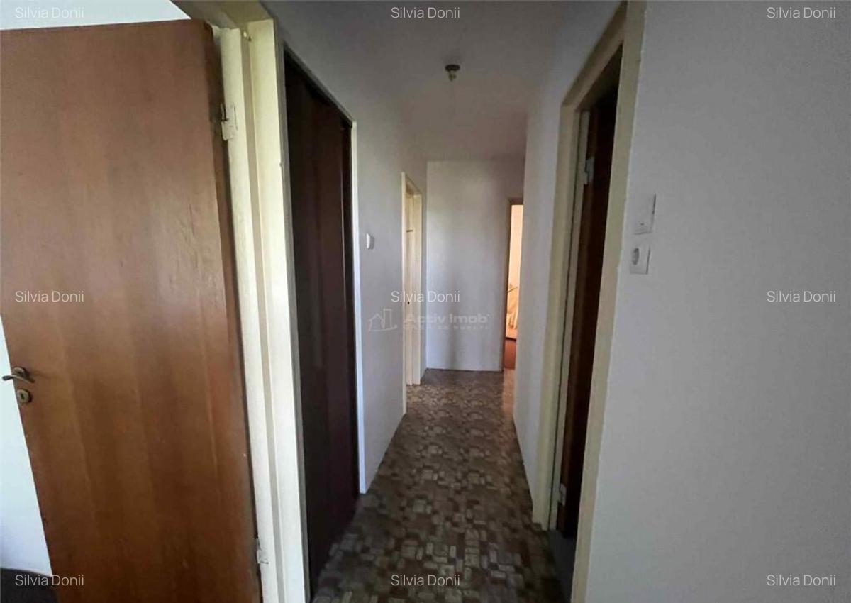 Apartament 3 camere - decomandat - bd.Timisoara - 9