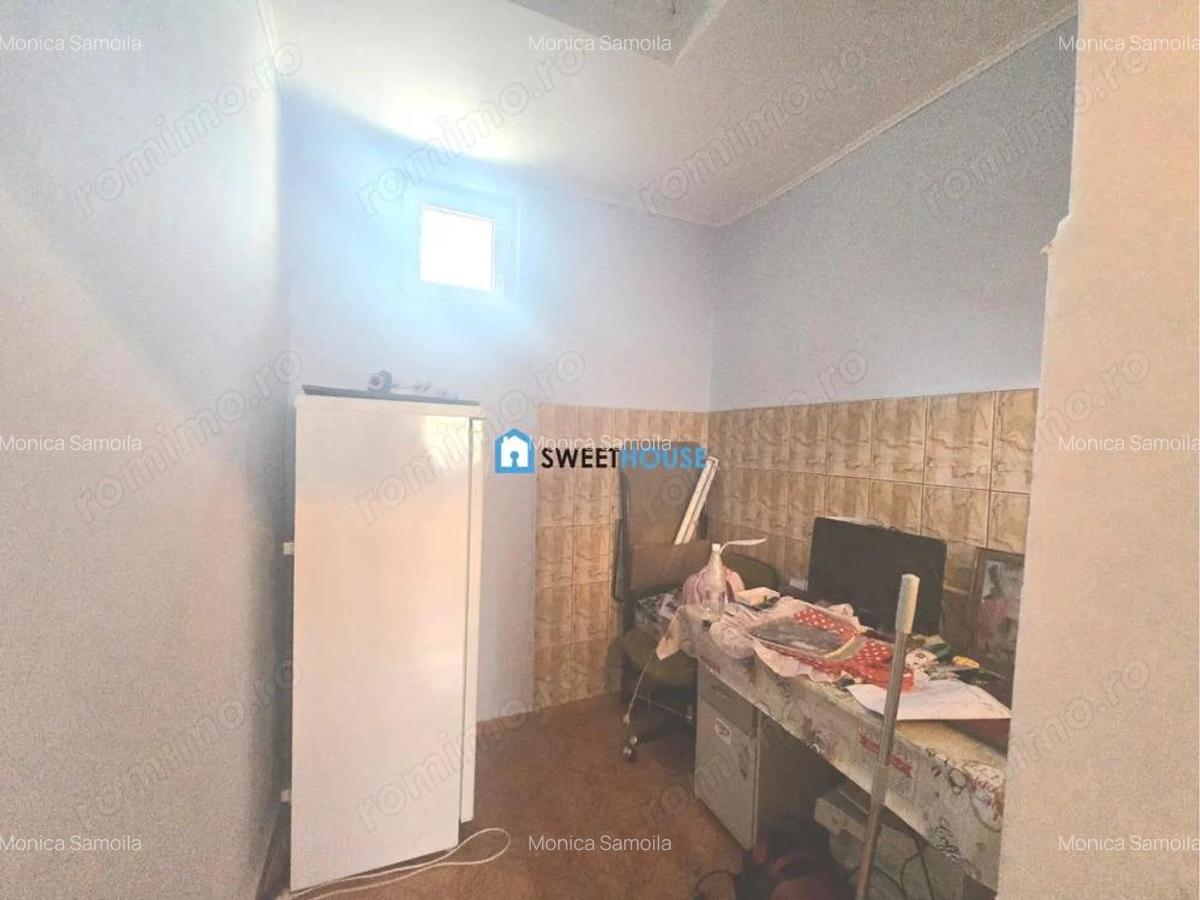 Casa de vanzare in zona centrala Oltet - 3