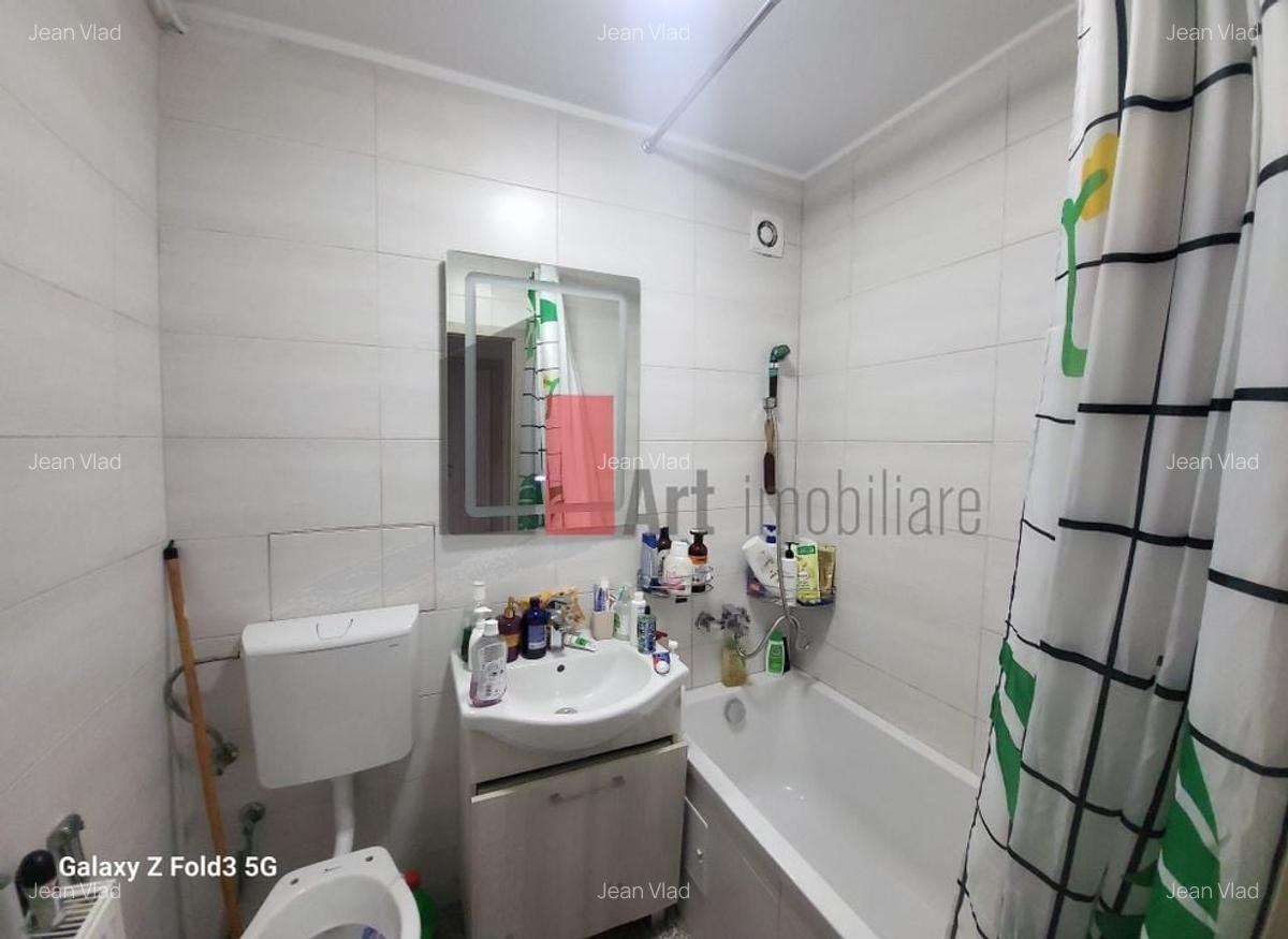 Apartament 3 camere decomandat Trapezului - 17