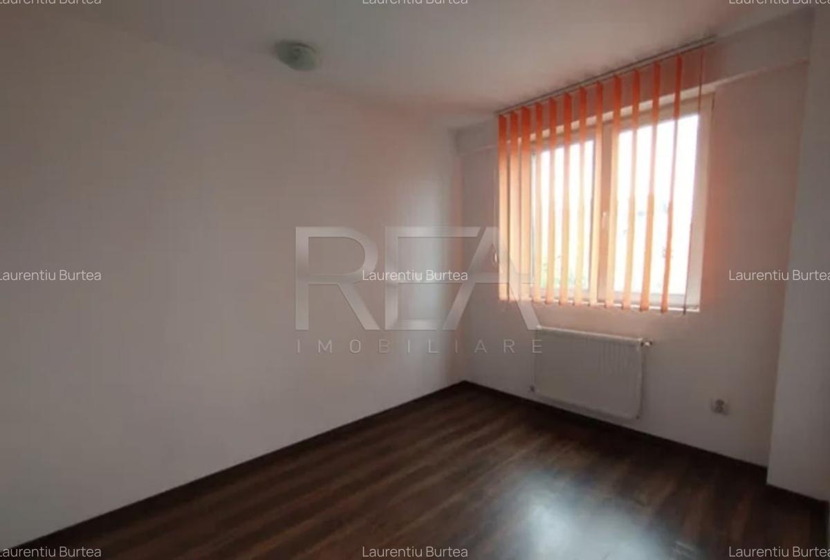 3 camere bloc 2011, et.1/4+Pod, Pacii, Str Schiorilor. - 3