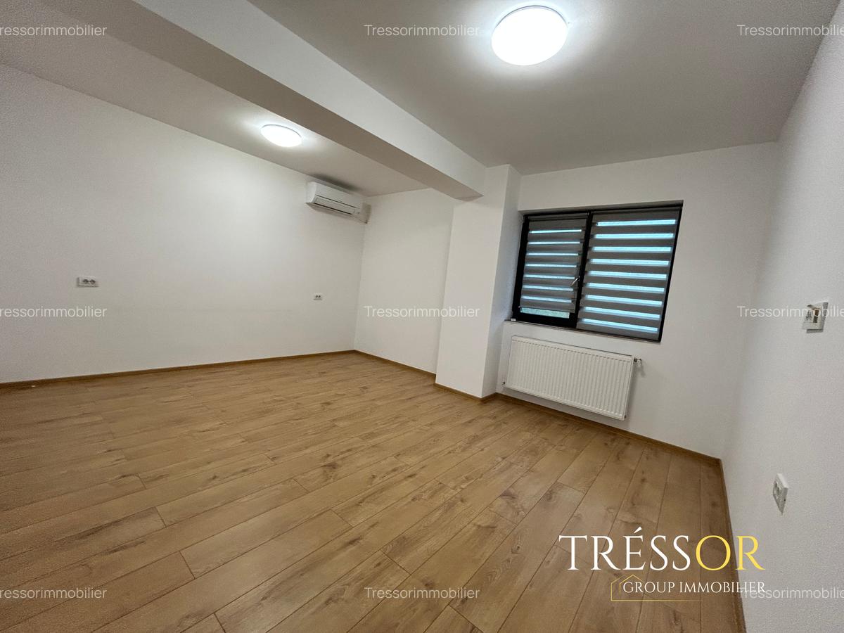 3 camere decomandat, bloc nou, etaj 1, zona Universitate Campus - 12