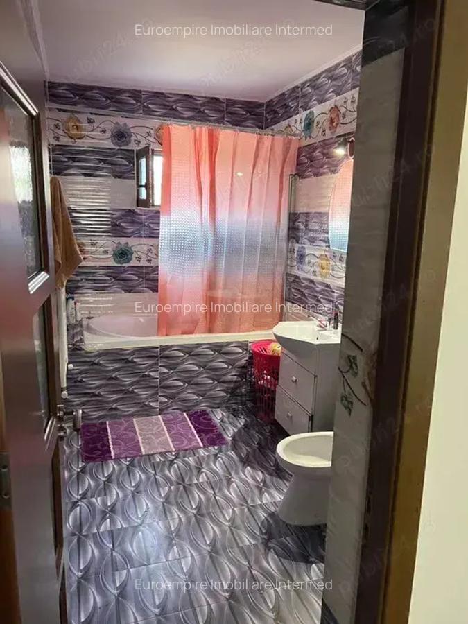 Casa 4 camere de inchiriat zona Palazu Mare - 5
