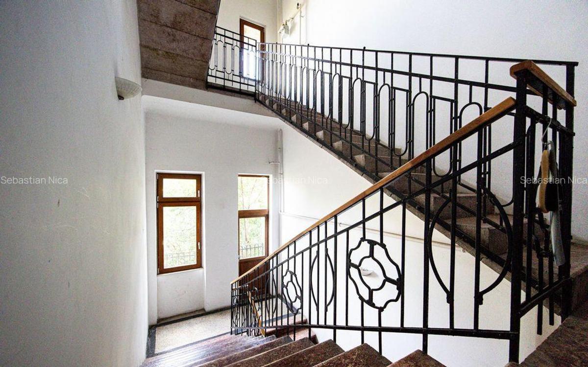 Apartament ultracentral cu 3 camere, 2 bai ?i curte pri... - 10