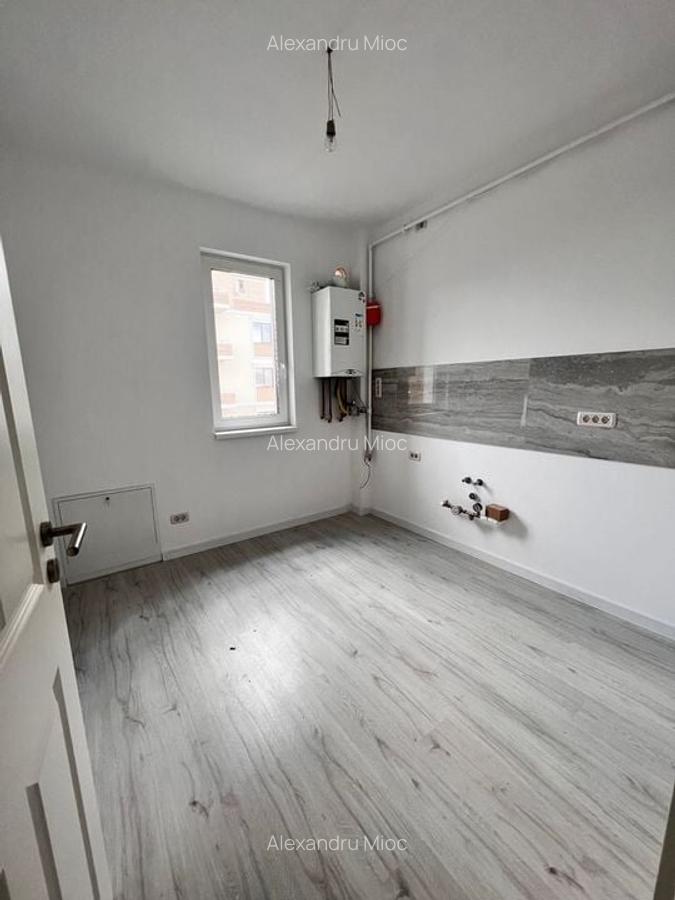 Nou. Decomandat. Spatios.  38 mp utili. Finisaje superioare. Zona Braytim. - 2