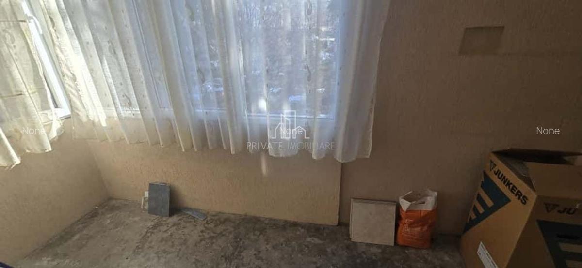 Apartament 3 Camere Et.2/4 de Vanzare, Str Ion Buteanu,  Zona Dambu - 6