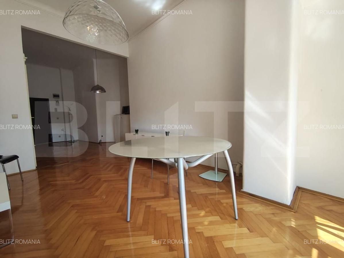 Apartament renovat complet situat in zona ultracentrala in cladire istorica - 19