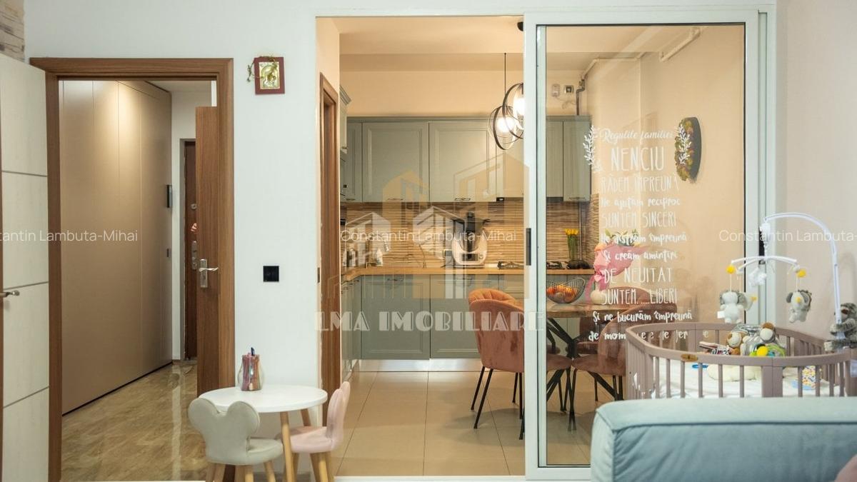 Apartament cu 3 camere decomandat, mobilat în Tractorul - 6