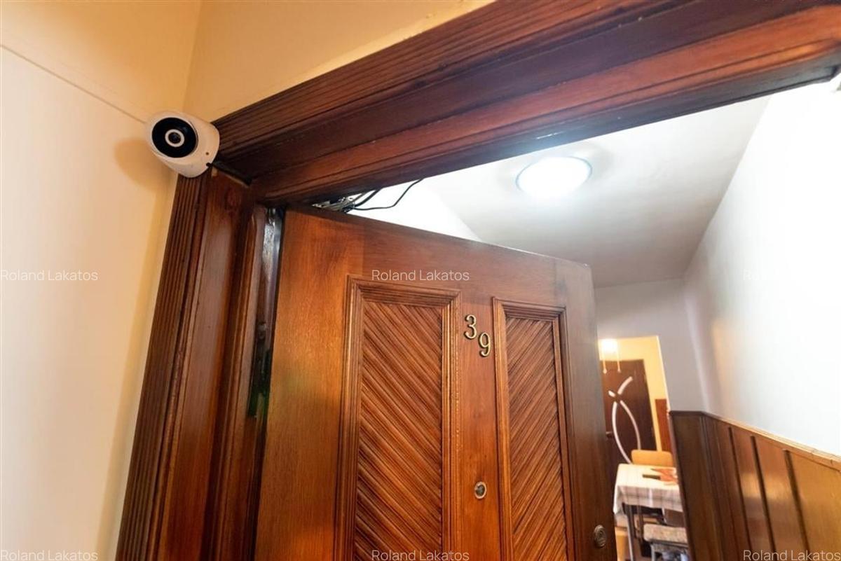 Apartament cu 3 camere decomandat în Nufărul - 12