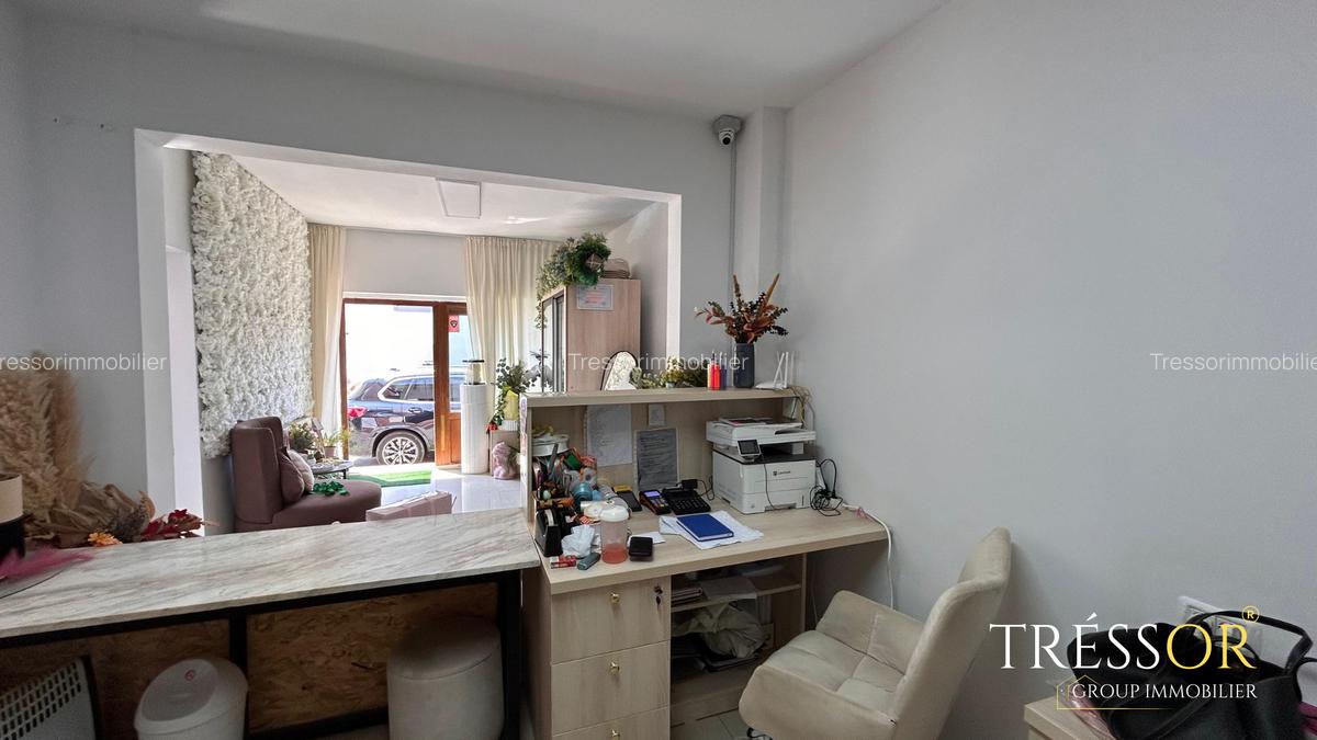 Casă cu vitrină stradală, ideală pentru locuință sau spațiu com.– Ultracentral - 8