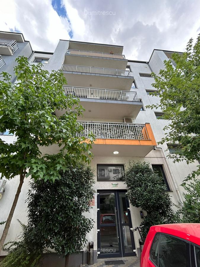 Titan 4 Residence Etaj 3 Centrala Parcare Lift Bloc 2018 Caramida 17 Min  Metrou - 12