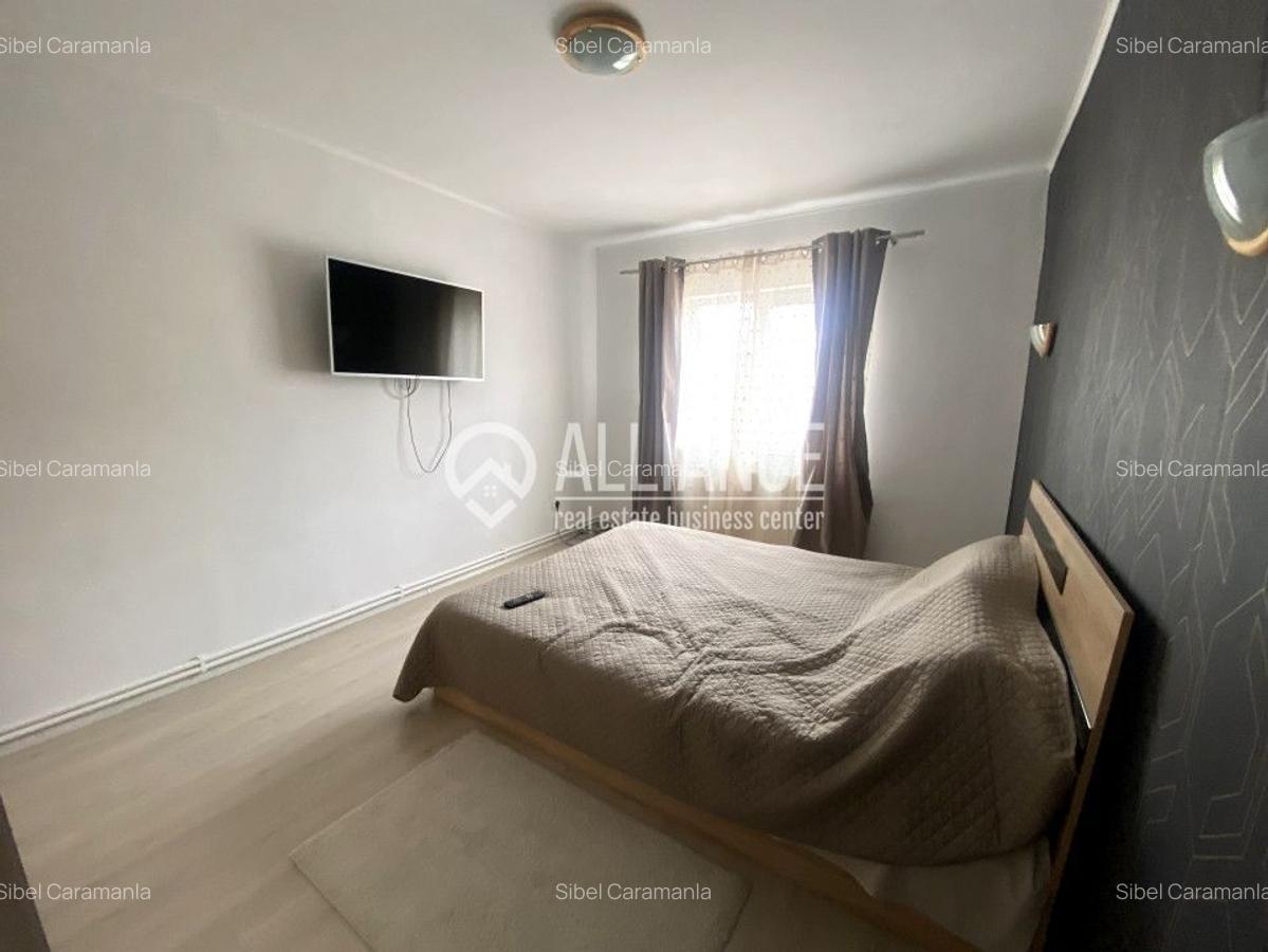 Casă individuală cu 7 camere în Valu lui Traian - 10