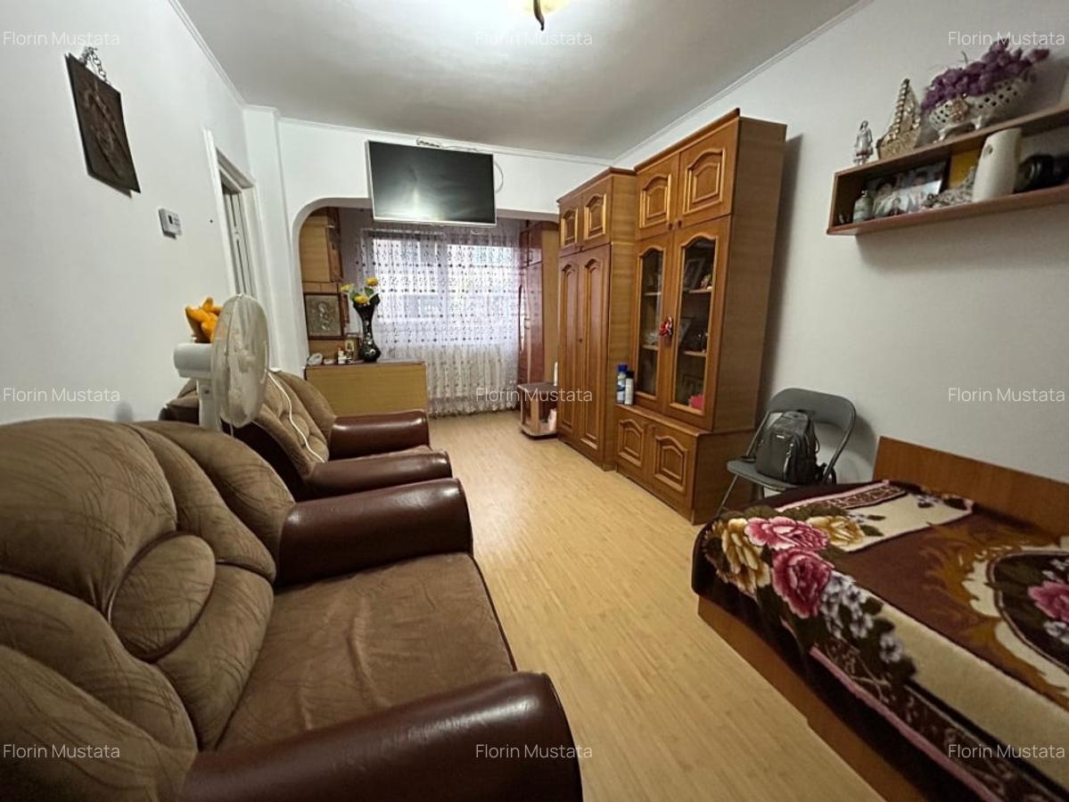 Etaj 1, Garsoniera mobilat utilata, zona Bariera. - 2