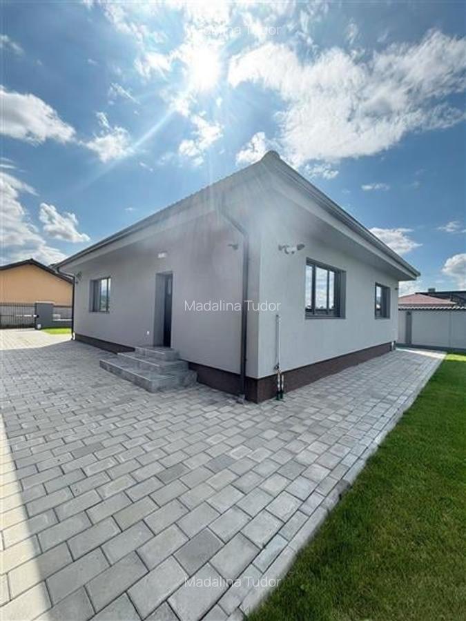 Casa individuala in Cristian cu teren 800mp, toate utlitatile racordate, Cristia - 3