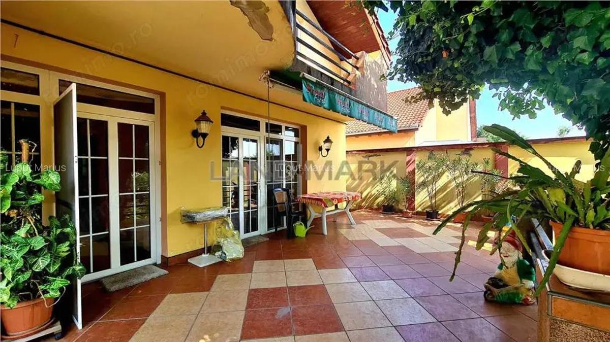 Vila generoasa, 4 dormitoare, piscina, garaj dublu, zona Girocului - 2