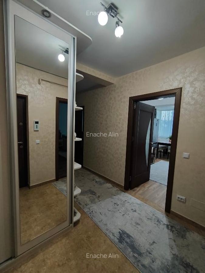*Mobilat & Utilat* Apartament 2 camere Cris Estate - 1