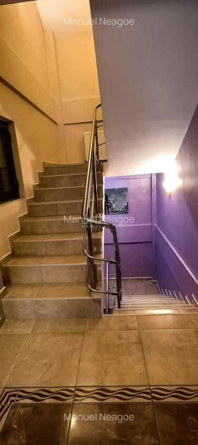 Casă cu 5 camere în Sud-Vest - 18