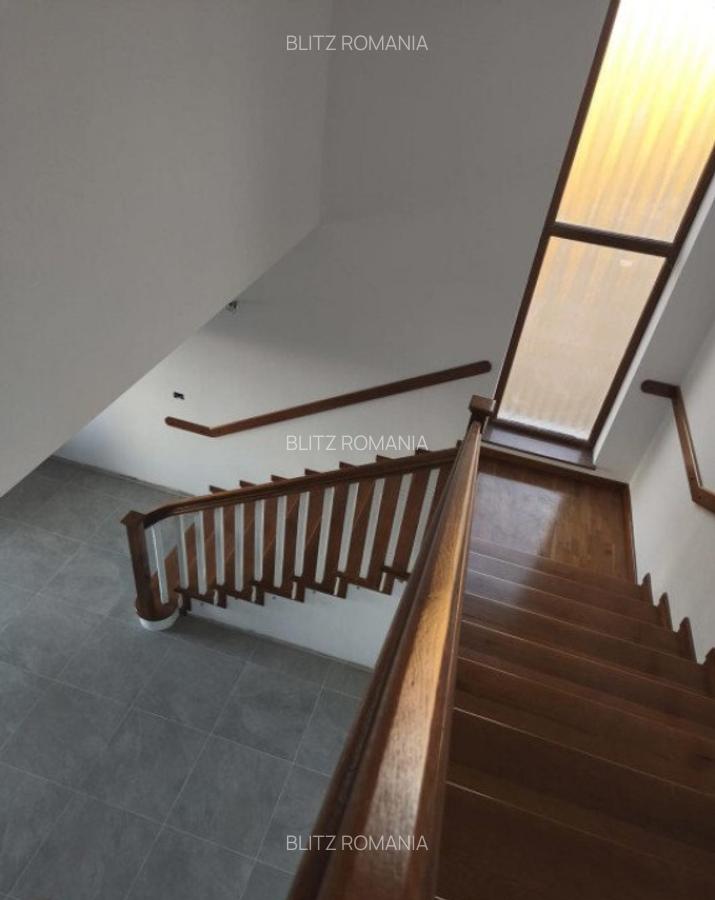 Casa finisata, teren 2500mp, Marginea - 13
