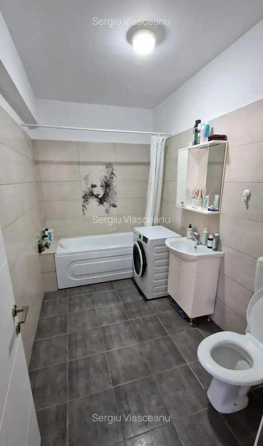 Apt 2 camere decomandat - 99.000 eur - 52mp - metrou 1 Decembrie 1918 - 5