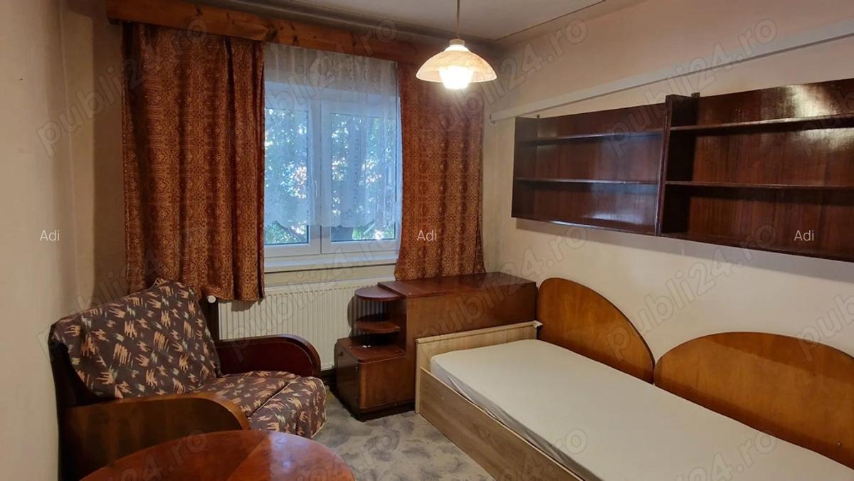 Aradului Vest - 4 Camere - Decomandat - Etaj intermediar - 12