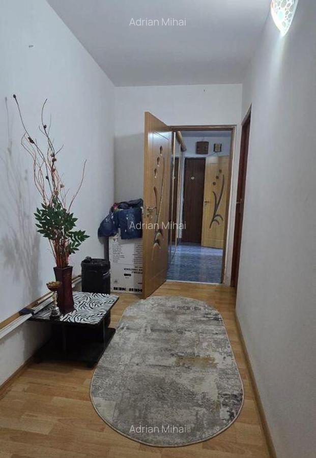 Apartament 3 camere Titan decomandat etaj 2/4 - 6