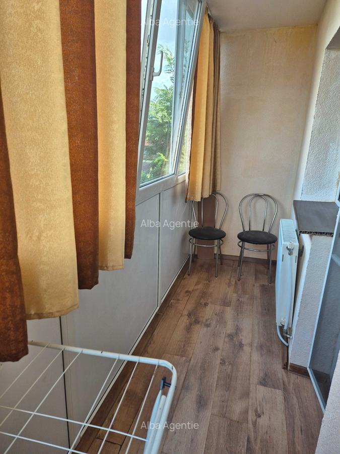 Apartament 2 camere  decomandat , zona  Cetate - 6