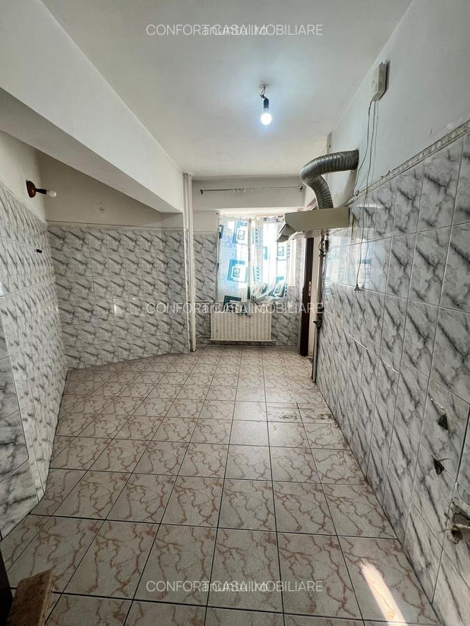 Decebal, Dristorului, rond Baba Novac, 4 camere bloc 1987 - 4
